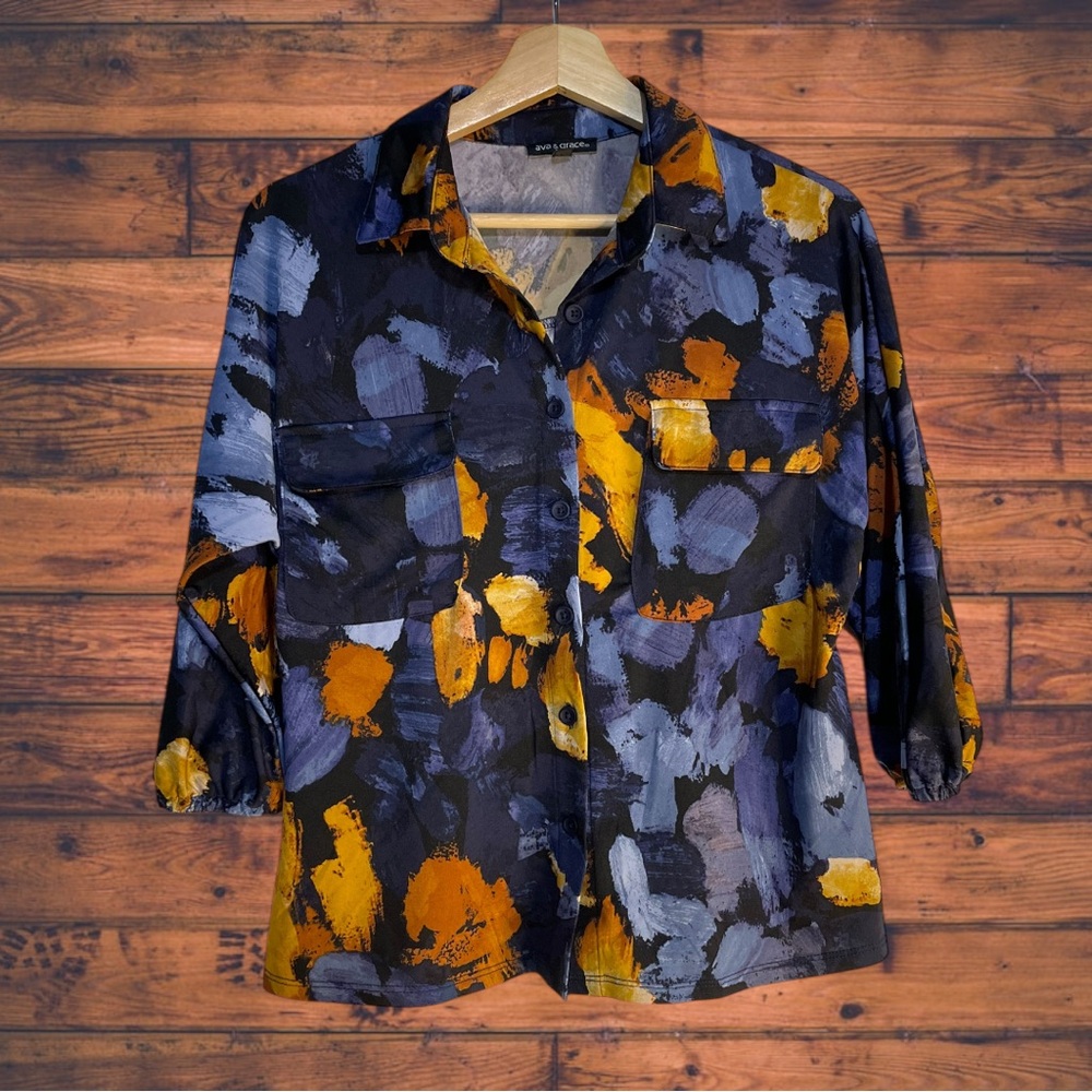 5 for $25🔥Ava & Grace Watercolor Half Button Blouse Small